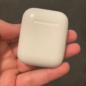 Apple Airpods (2nd Generation)
